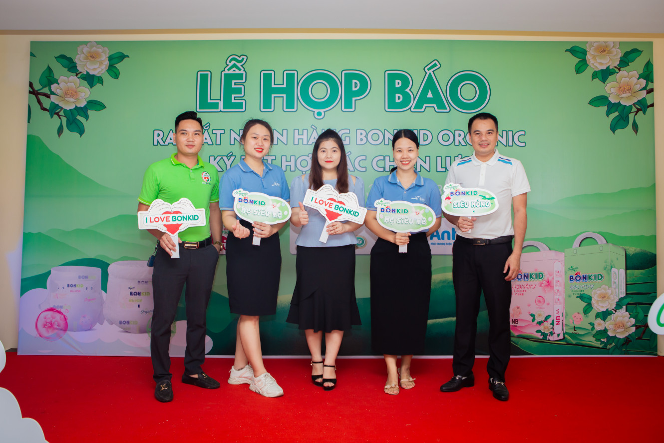 su-kien-ra-mat-san-pham-bonkid-va-ky-ket-hop-tac-npp-anh-tu