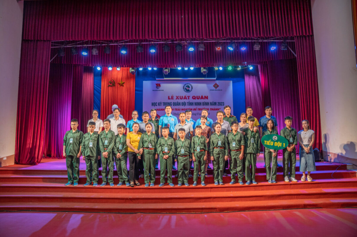 bav-dong-hanh-cung-chuong-trinh-hoc-ky-quan-doi-cua-tinh-doan