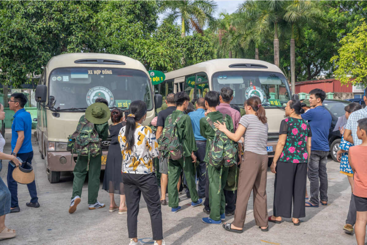 bav-dong-hanh-cung-chuong-trinh-hoc-ky-quan-doi-cua-tinh-doan