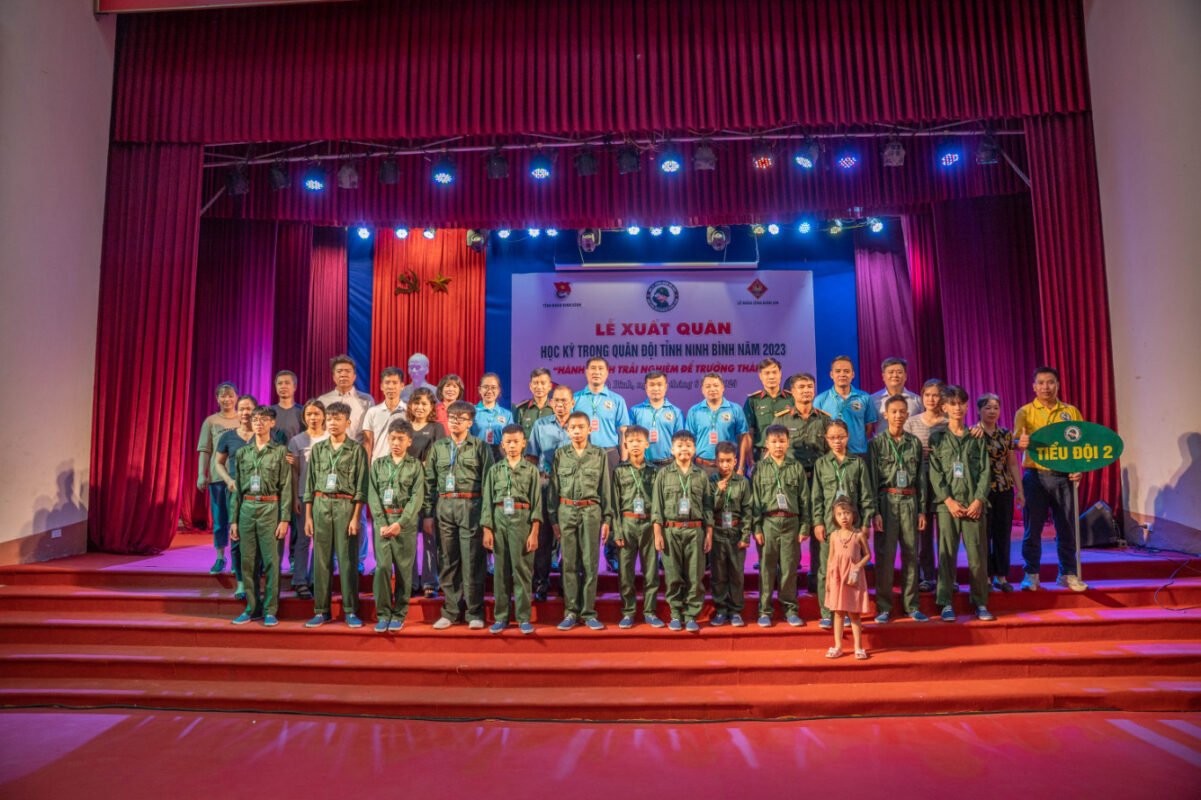 bav-dong-hanh-cung-chuong-trinh-hoc-ky-quan-doi-cua-tinh-doan