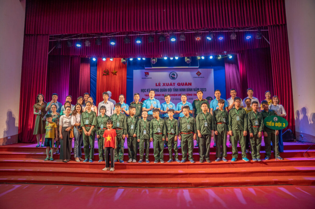 bav-dong-hanh-cung-chuong-trinh-hoc-ky-quan-doi-cua-tinh-doan