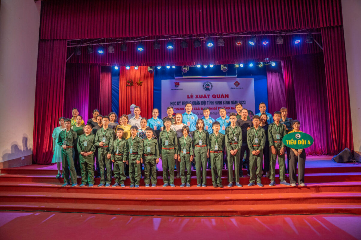 bav-dong-hanh-cung-chuong-trinh-hoc-ky-quan-doi-cua-tinh-doan