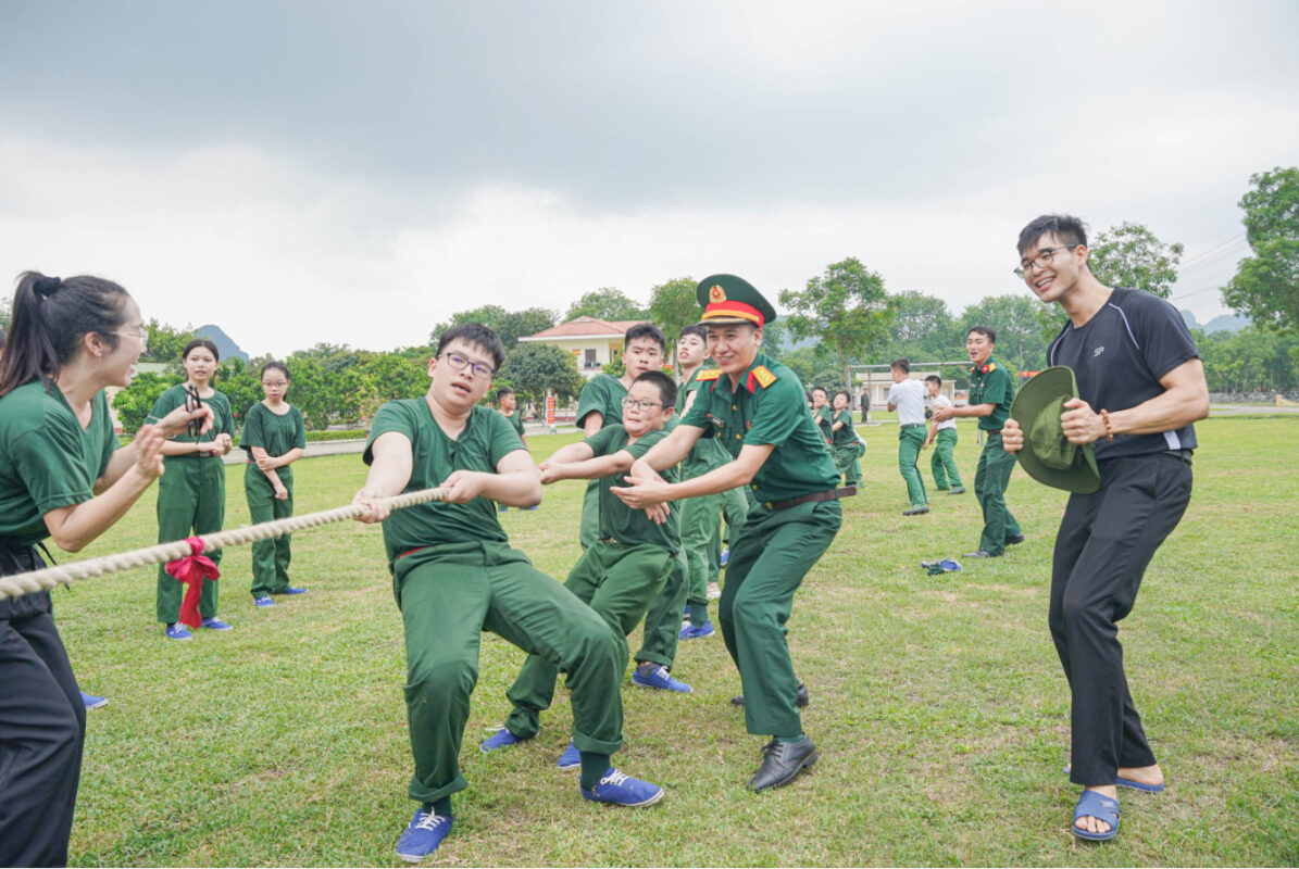 bav-dong-hanh-cung-chuong-trinh-hoc-ky-quan-doi-cua-tinh-doan