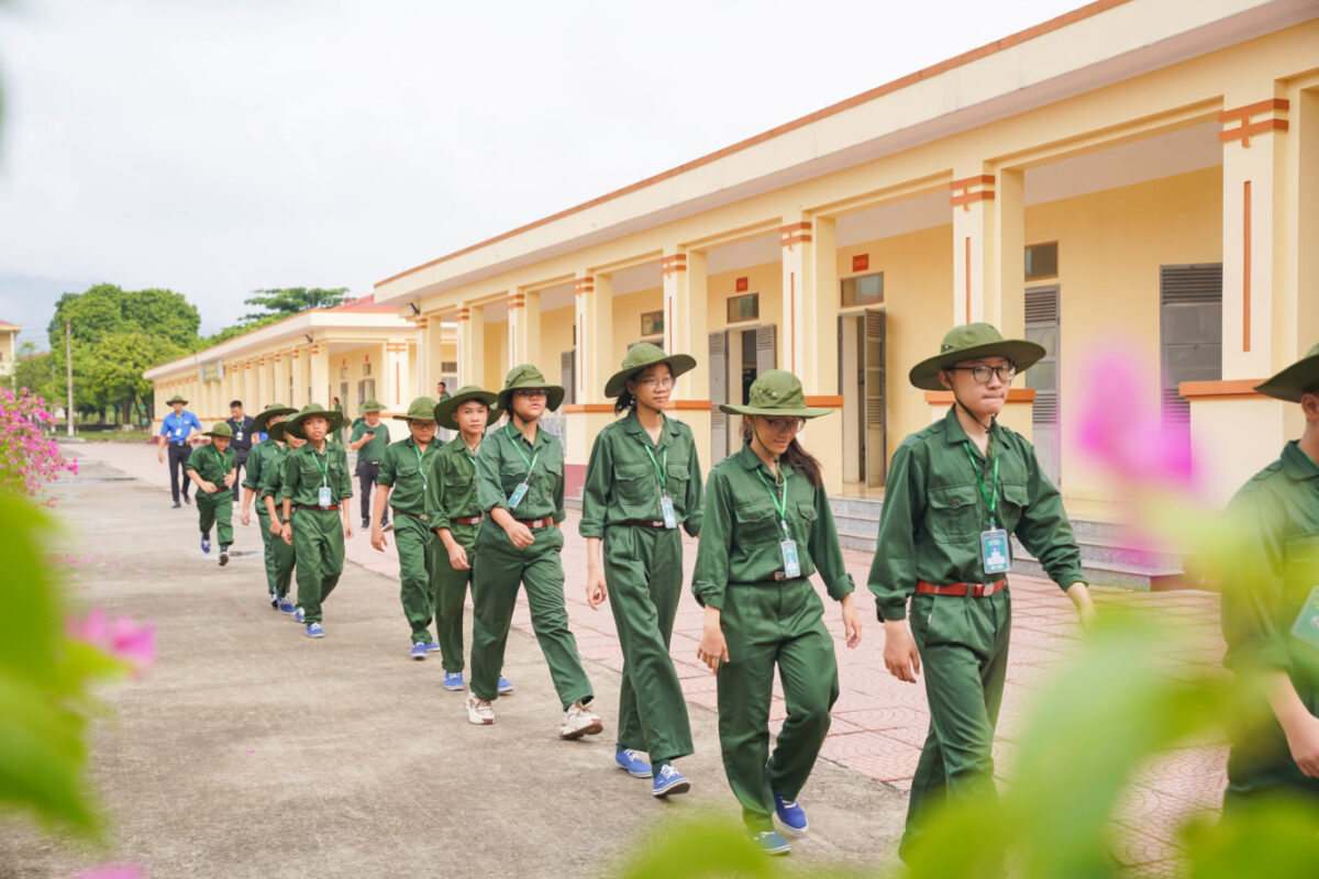bav-dong-hanh-cung-chuong-trinh-hoc-ky-quan-doi-cua-tinh-doan