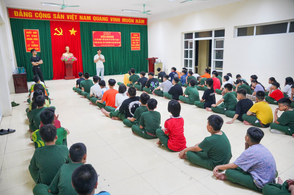 bav-dong-hanh-cung-chuong-trinh-hoc-ky-quan-doi-cua-tinh-doan