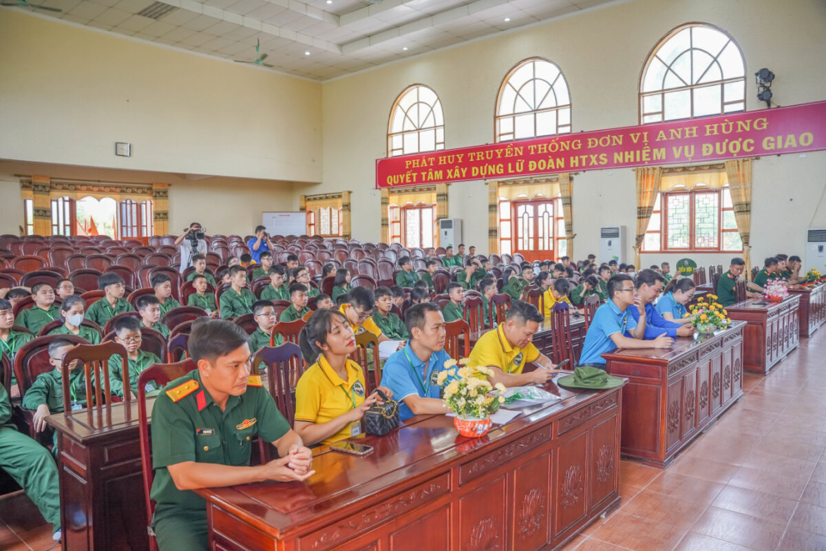 bav-dong-hanh-cung-chuong-trinh-hoc-ky-quan-doi-cua-tinh-doan